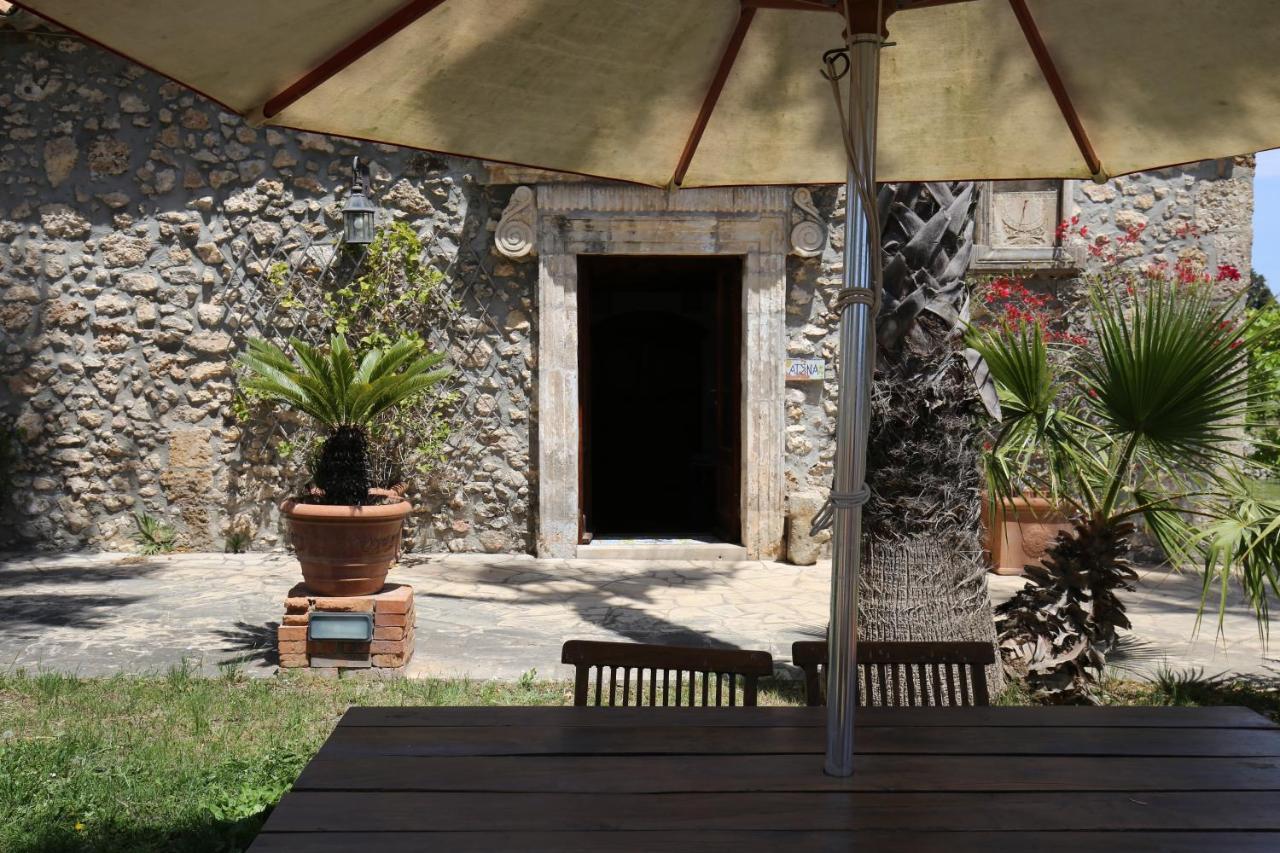 Dei Papiri Fonte Ciane Farm stay *